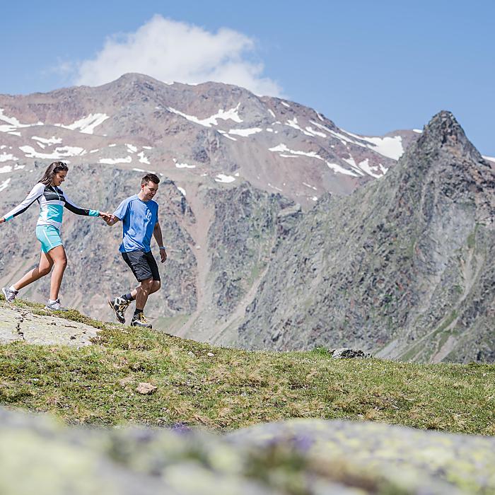 Escursioni sul ghiacciaio della Val Senales in estate